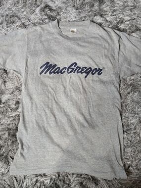 Vintage 80s/90s MacGregor Gray Graphic Logo Single Stitch T-Shirt